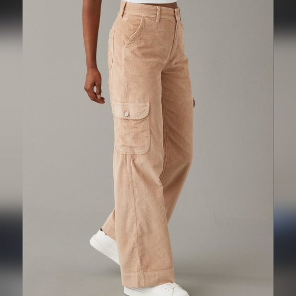 American Eagle Tan High Rise Baggy Wide Leg Corduroy Cargo Pants 12 Short - Picture 1 of 12